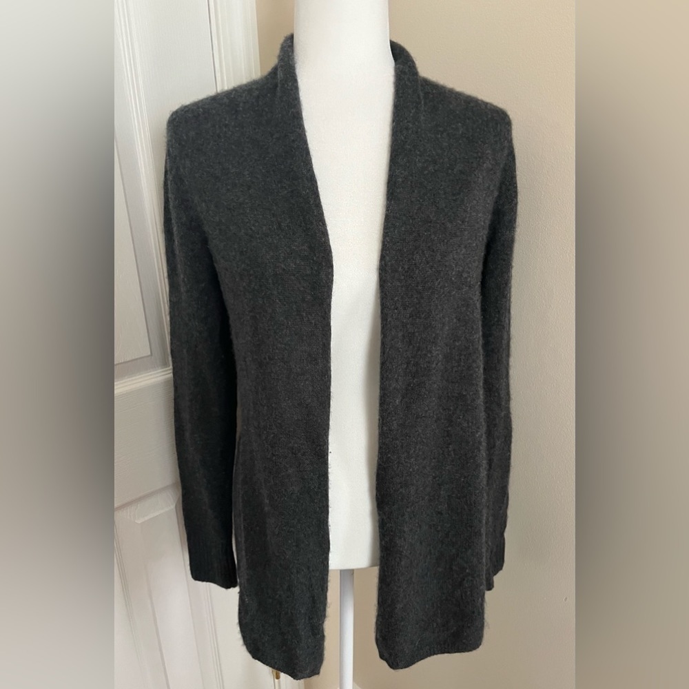 14th & Union Gray 100% Cashmere Lightweight Spring Contemporary Cardigan